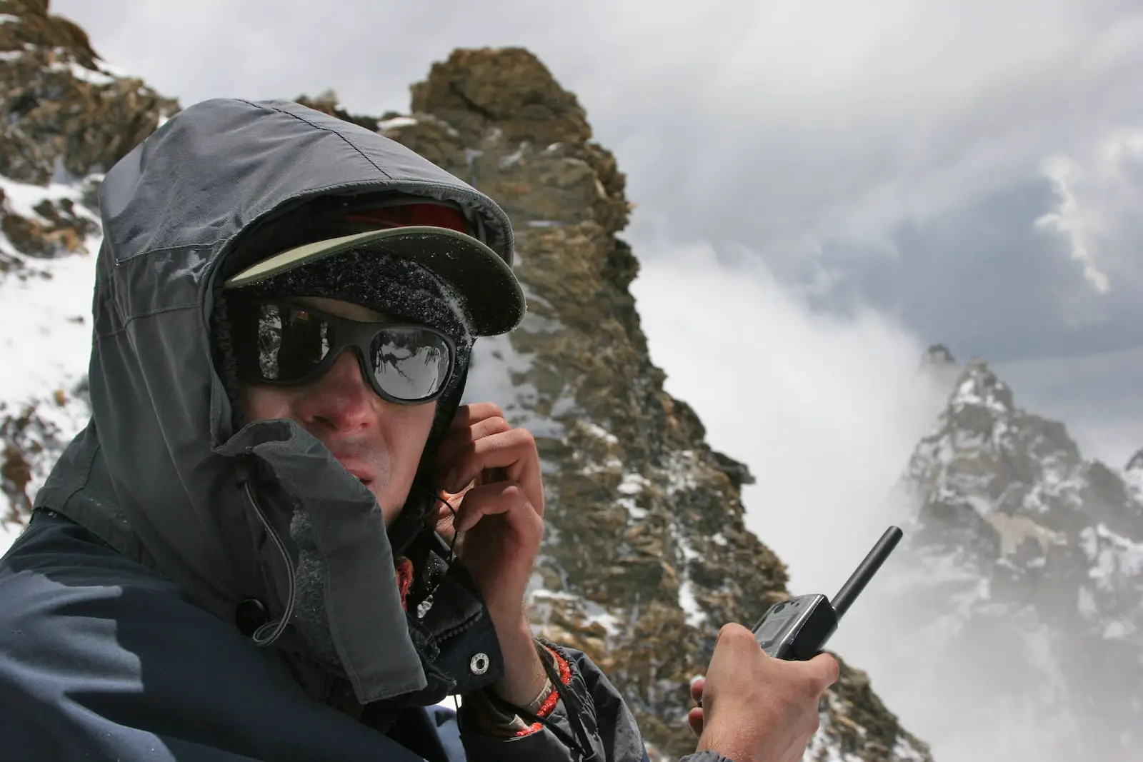 What Are the Best Communication Devices for Safe Living in Remote Areas?