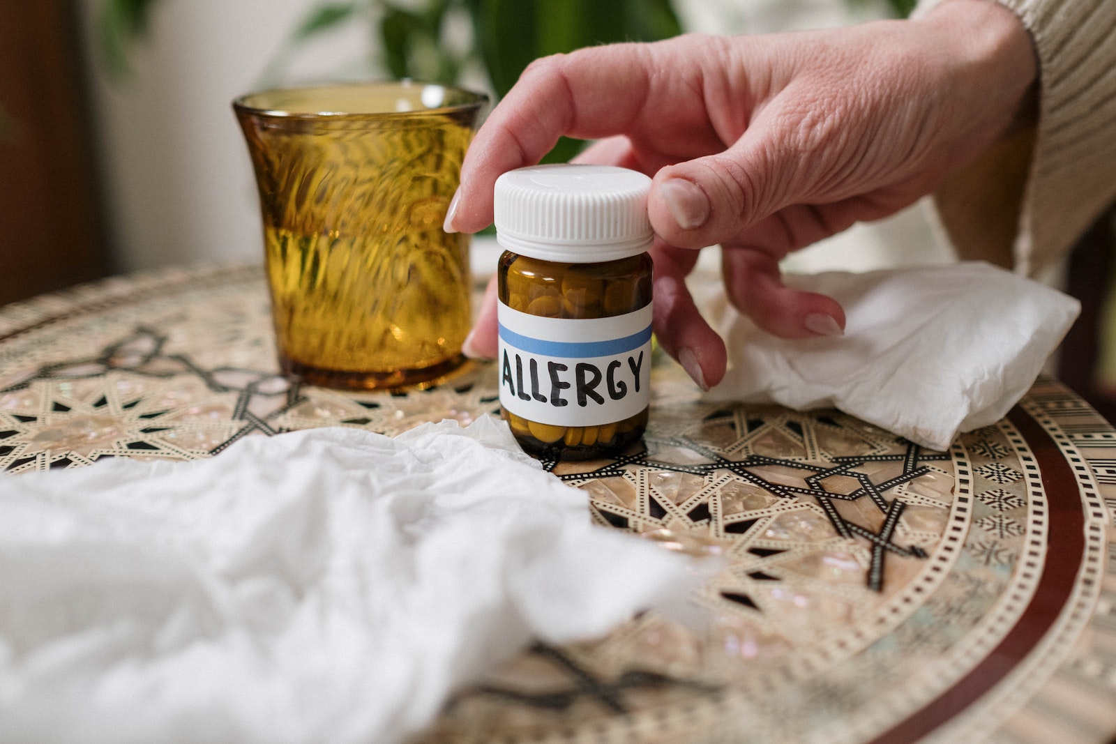 How to Create an Emergency Resources Kit for Individuals With Allergies and Dietary Restrictions?