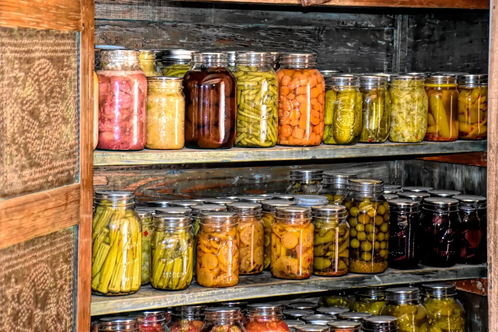 What Are the Best Ways to Preserve and Store Food Without Refrigeration?