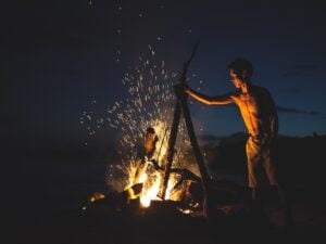 How Can I Make a Smokeless Campfire?