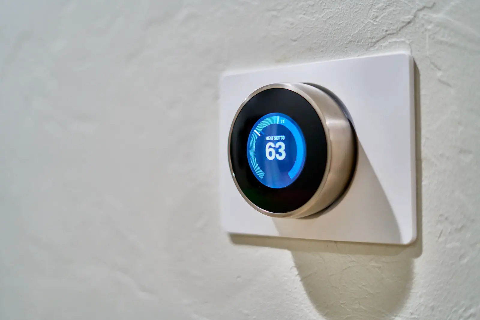 How Do Smart Home Thermostats Save Energy?